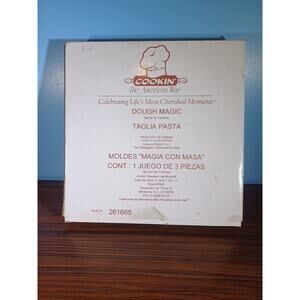 NEW DOUGH MAGIC 3 PIECE RAVIOLI PEROGI DUMPLING HAND PIES MAKER KIT MOLDS PRESS